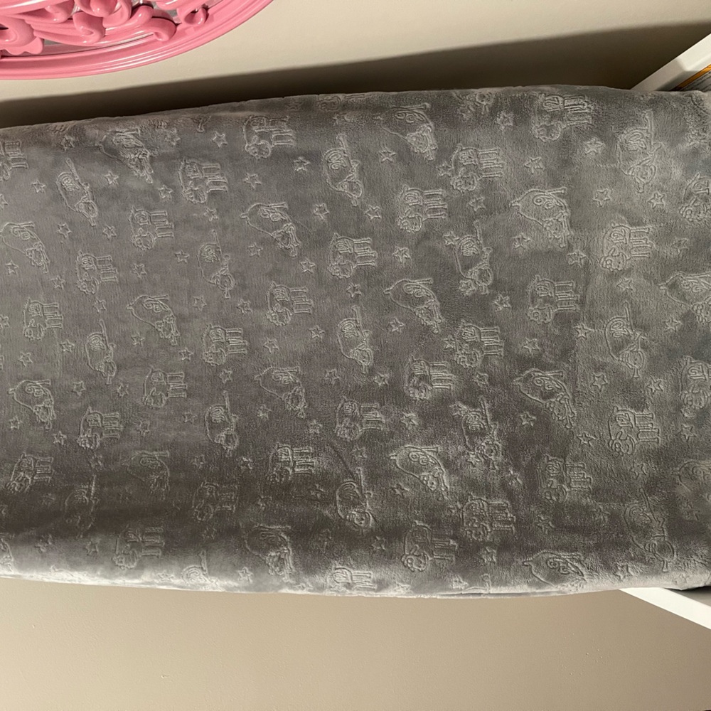 Serra perfect sleeper diaper changing pad with soft grey cover. - Picture 2 of 3